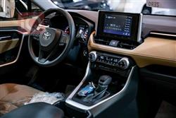 تۆیۆتا ڕاڤ 4